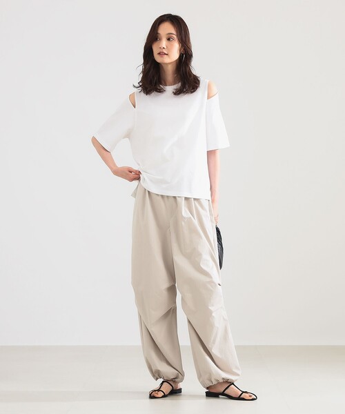Demi-Luxe BEAMS（デミルクス ビームス）の「【8/6値下げ】ドロスト タフタ パンツ［接触冷感］（その他パンツ・レディース・ブラック系その他3/ブラック・36/38）」の4枚目の写真