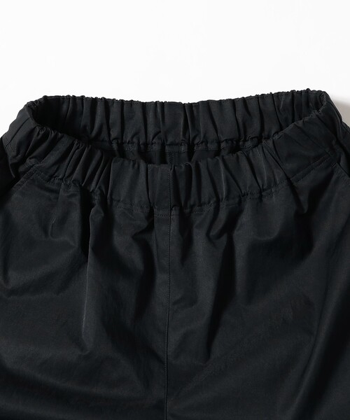 Demi-Luxe BEAMS（デミルクス ビームス）の「【8/6値下げ】ドロスト タフタ パンツ［接触冷感］（その他パンツ・レディース・ブラック系その他3/ブラック・36/38）」の19枚目の写真