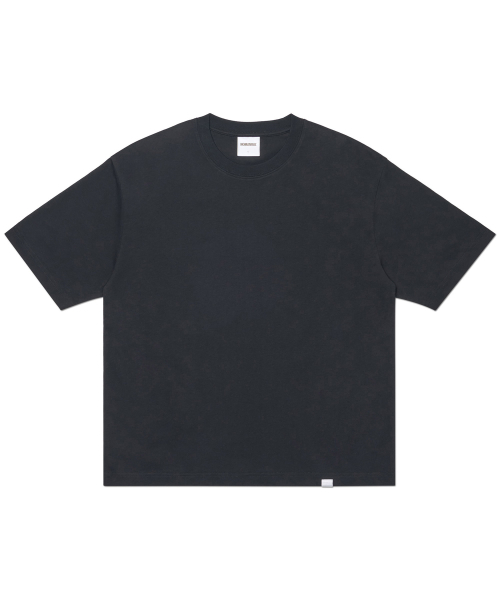 NOMANUAL(NOMANUAL)の「NM PLAIN CROP T-SHIRT - BLACK(Tシャツ/カットソー・レディース・その他・SMALL/MEDIUM/LARGE/X-LARGE)」の1枚目の写真