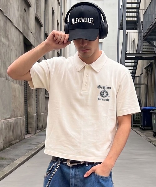 SPINNS(スピンズ)の「短丈半袖ポロシャツ/クロップド丈/エンブレムロゴ(ポロシャツ・メンズ・ブラック/ネイビー/ホワイト・ONESIZE)」の2枚目の写真