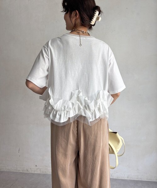 DouDou(ドゥドゥ)の「【WEB限定】裾フリルTEE(Tシャツ/カットソー・レディース・グレー/ブラック/オフホワイト・FREE)」の13枚目の写真