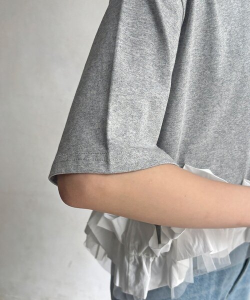 DouDou(ドゥドゥ)の「【WEB限定】裾フリルTEE(Tシャツ/カットソー・レディース・グレー/ブラック/オフホワイト・FREE)」の17枚目の写真