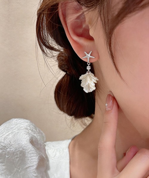 LA VORAGINE(ラ ヴォラジネ)の「デザインピアス(ピアス(両耳用)・レディース・B/C/E/D/A・FREE)」の5枚目の写真