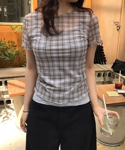 shyam inspiration（シャムインスピレーション）の「シアータイトチェックプリントTシャツ/メローフリル/半袖/シアートップス（Tシャツ/カットソー・レディース・グレー/アイボリー・F）」の22枚目の写真