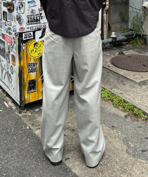 marka(マーカ)の「別注DOUBLE PLEATED WIDE TROUSERS(スラックス・メンズ・ライトグレー/グレー/ストライプ・1/3/2)」の7枚目の写真