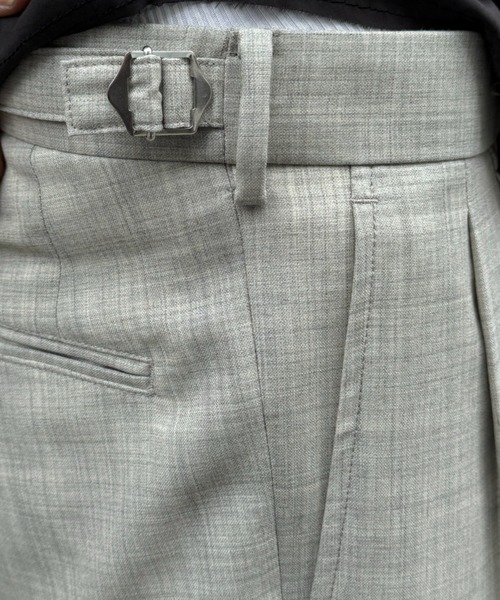 marka(マーカ)の「別注DOUBLE PLEATED WIDE TROUSERS(スラックス・メンズ・ライトグレー/グレー/ストライプ・1/3/2)」の5枚目の写真