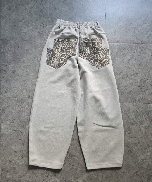 YACA(ヤーカ)の「Leopard Double Pocket Sweat PT/レオパードダブルポケットスウェットパンツ(スウェットパンツ・レディース・グレー/ブラック・FREE)」の6枚目の写真