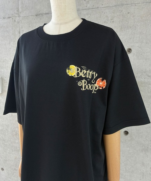 GLAMOROUS JANE（グラマラスジェーン）の「BETTY BOOPフルーツプリントTシャツ（Tシャツ/カットソー・レディース・モスグリーン/ブラック/オフホワイト・FREE）」の15枚目の写真