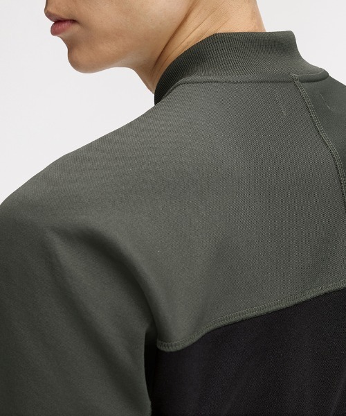 FRED PERRY(フレッドペリー)の「Colour Block Track Jacket/カラーブロックトラックジャケット(ジャージ・メンズ・ダークオリーブ・S/M/L)」の4枚目の写真