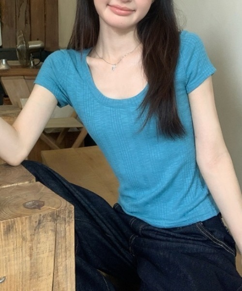 Vipoa（ヴィポア）の「U-neck slim tee（Tシャツ/カットソー・レディース・ホワイト/ブルー/レッド/オレンジ・FREE）」の12枚目の写真