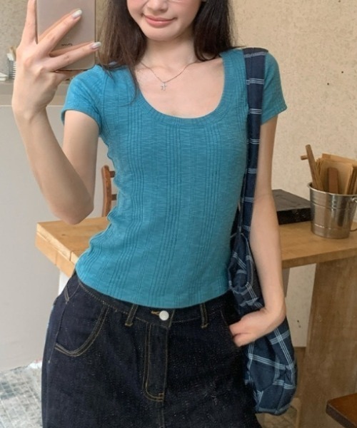 Vipoa（ヴィポア）の「U-neck slim tee（Tシャツ/カットソー・レディース・ホワイト/ブルー/レッド/オレンジ・FREE）」の13枚目の写真