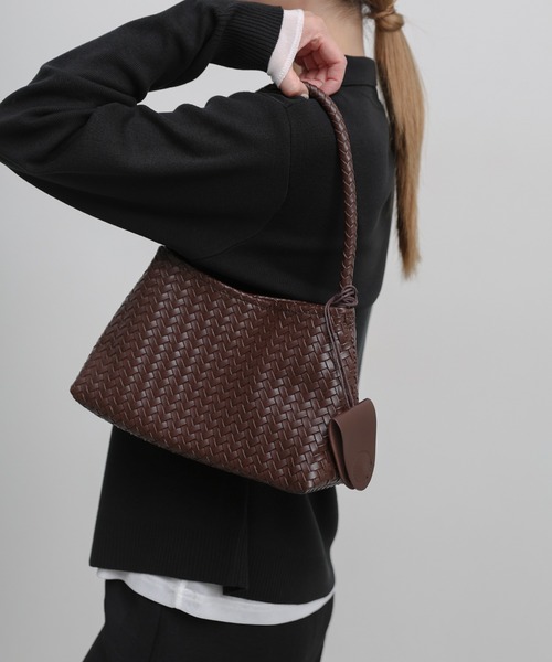 select MOCA(セレクトモカ)の「【3点セット】編み込みワンハンドルショルダーバッグ(ショルダーバッグ・レディース・ブラウン/ライトベージュ/ブラック・FREE)」の3枚目の写真