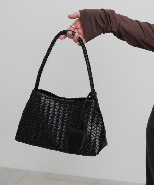 select MOCA(セレクトモカ)の「【3点セット】編み込みワンハンドルショルダーバッグ(ショルダーバッグ・レディース・ブラウン/ライトベージュ/ブラック・FREE)」の8枚目の写真