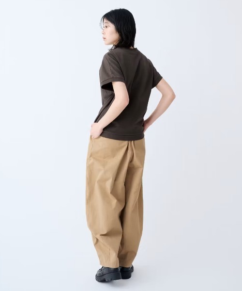 THREE FIFTY STANDARD(スリーフィフティースタンダード)の「THREE FIFTY STANDARD 汗じみ軽減機能付き切り替えデザインTシャツ(Tシャツ/カットソー・レディース・ベージュ/チャコールグレー/杢グレー・M/L/LL)」の6枚目の写真