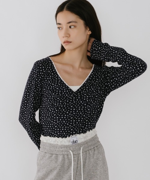 duei(デュイ)の「小花柄切替ロングスリーブトップス(Tシャツ/カットソー・レディース・ネイビー/ホワイト・FREE)」の18枚目の写真