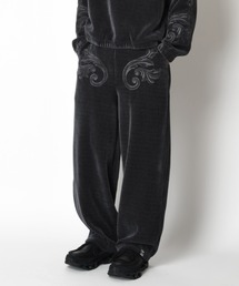SUPERTHANKS | <オリジナル刺繍>ストレッチコーデュロイサイドタックバルーンパンツStretch corduroy Side-tuck balloon pants(その他パンツ)