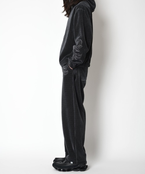 SUPERTHANKS(スーパーサンクス)の「<オリジナル刺繍>ストレッチコーデュロイサイドタックバルーンパンツStretch corduroy Side-tuck balloon pants(その他パンツ・メンズ・ブラック/チャコールグレー・L/M/S)」の15枚目の写真