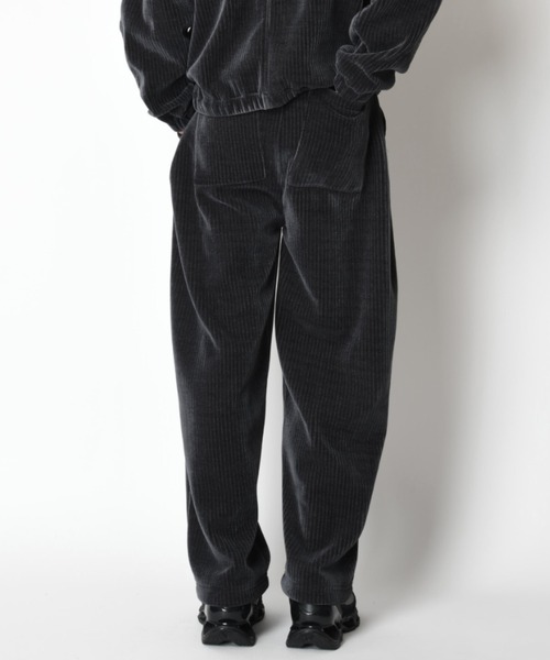 SUPERTHANKS(スーパーサンクス)の「<オリジナル刺繍>ストレッチコーデュロイサイドタックバルーンパンツStretch corduroy Side-tuck balloon pants(その他パンツ・メンズ・ブラック/チャコールグレー・L/M/S)」の16枚目の写真