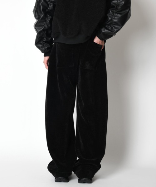 SUPERTHANKS(スーパーサンクス)の「<オリジナル刺繍>ストレッチコーデュロイサイドタックバルーンパンツStretch corduroy Side-tuck balloon pants(その他パンツ・メンズ・ブラック/チャコールグレー・L/M/S)」の18枚目の写真