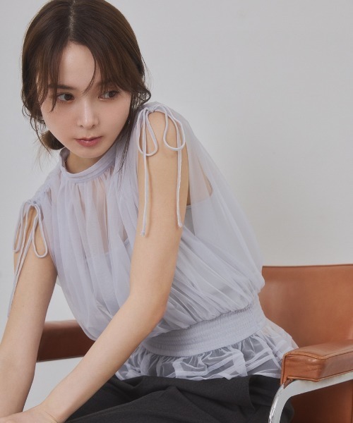 FRAY I.D(フレイアイディー)の「2wayチュールドッキングカットソー(Tシャツ/カットソー・レディース・アイボリー/ライトブルー/ブラック・F)」の9枚目の写真