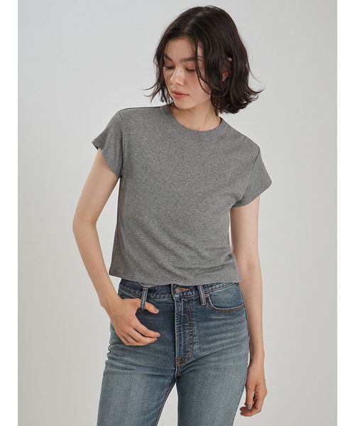 Mila Owen(ミラオーウェン)の「強撚シアーフライスちびTシャツ(Tシャツ/カットソー・レディース・グレー/ブラック/ベージュ/ホワイト・F)」の4枚目の写真