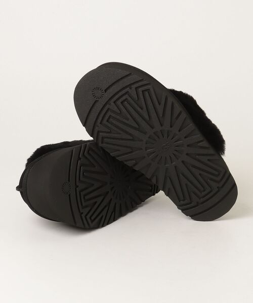 UGG(アグ)の「UGG W FUNKETTE(サンダル・レディース・ブラウン/ブラック・25cm/24cm/23cm)」の4枚目の写真