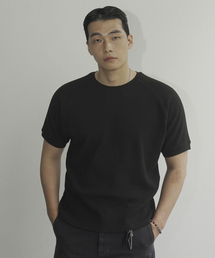 COMMODUS HALF T SHIRT(BLACK)