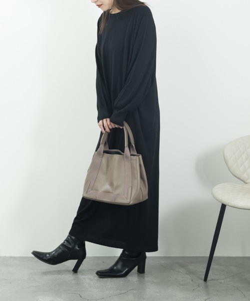 JOCOSA(ジョコサ)の「ウールニット ドルマンスリーブ風 ロングワンピ(ワンピース・レディース・ブラック/チャコール・FREE)」の5枚目の写真