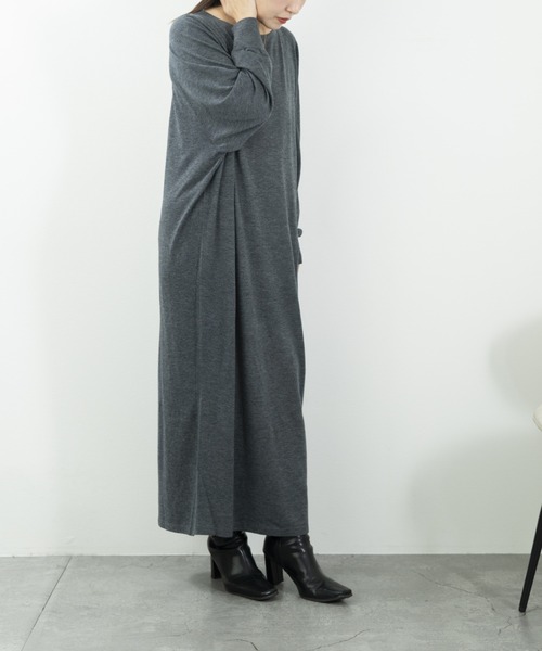 JOCOSA(ジョコサ)の「ウールニット ドルマンスリーブ風 ロングワンピ(ワンピース・レディース・ブラック/チャコール・FREE)」の14枚目の写真