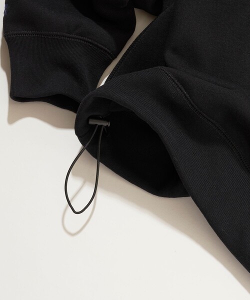 Russell Athletic（ラッセルアスレティック）の「RUSSELL ATHLETIC/ラッセルアスレチック 限定展開 RUSSELL ATHLETIC × FREAK'S STORE / 別注 RS ロゴパーカー（パーカー・メンズ・ブラック/アッシュグレー/ブラウン/ネイビー・MEDIUM/LARGE/SMALL）」の12枚目の写真