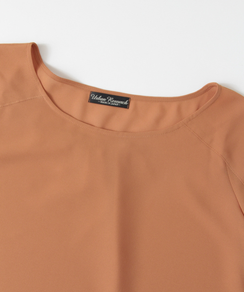 URBAN RESEARCH(アーバンリサーチ)の「UR 袖ボリュームブラウス(シャツ/ブラウス・レディース・オフホワイト/チャコールグレー/オレンジ系その他・FREE)」の16枚目の写真