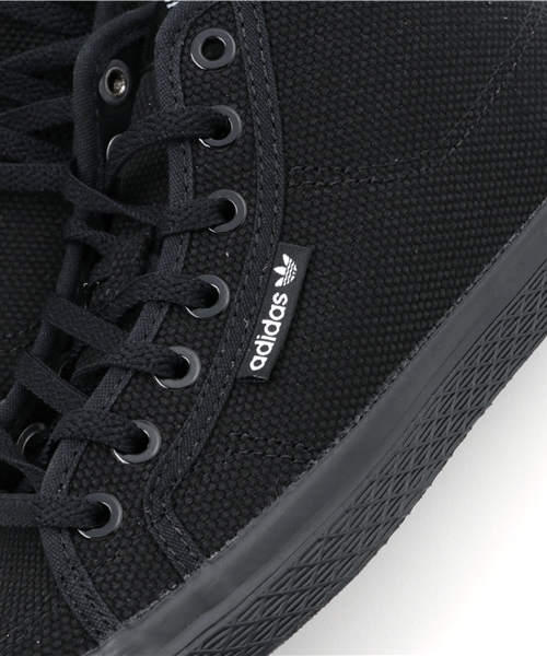 adidas（アディダス）の「オリジナルス アディハニーミッド