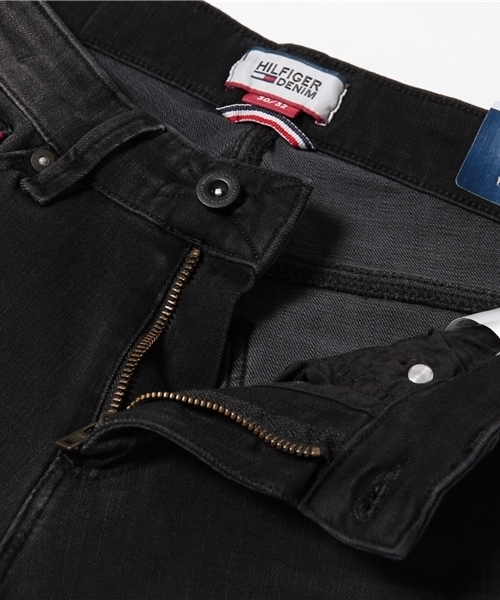 HILFIGER DENIM（ヒルフィガーデニム）の「SCANTONスリムストレッチブラックデニムパンツ（デニムパンツ・メンズ・ブラック・28inch/32inch/30inch/34inch）」の10枚目の写真