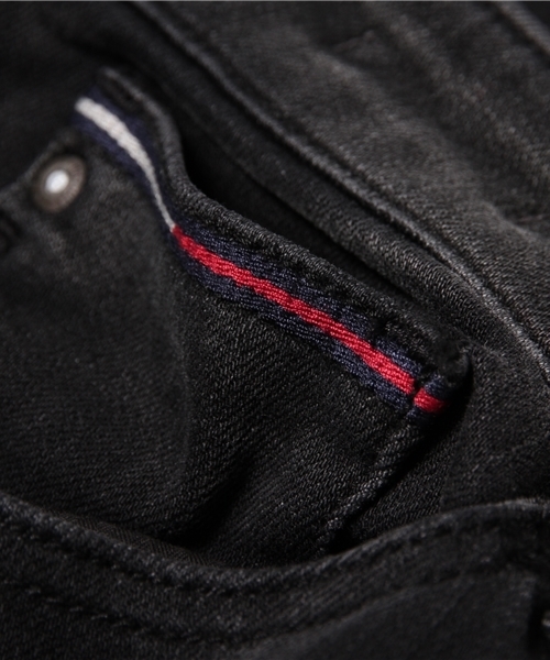 HILFIGER DENIM（ヒルフィガーデニム）の「SCANTONスリムストレッチブラックデニムパンツ（デニムパンツ・メンズ・ブラック・28inch/32inch/30inch/34inch）」の11枚目の写真