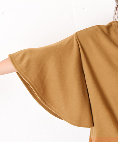 Luz Llena (philter)（ラズレナ　フィルター）の「[made in Japan]フレアスリーブ・ニットソートップス（Tシャツ/カットソー・レディース・キャメル/ブラック/カーキ・MEDIUM）」の6枚目の写真