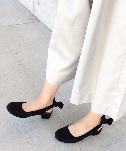 RiiiKa（リーカ）の「【RiiiKa/リーカ】バックバンドリボンパンプス（パンプス・レディース・ブラック/ブラウン/レッド/ブルーグレー・M/L/S/LL）」の2枚目の写真