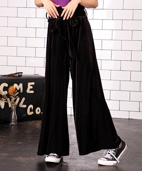 one after another NICE CLAUP（ワンアフターアナザーナイスクラップ）の「コーデュロイ風カットベロアパンツ（その他パンツ・レディース・ピンク/サックスブルー/ブラック/パープル・FREE）」の2枚目の写真