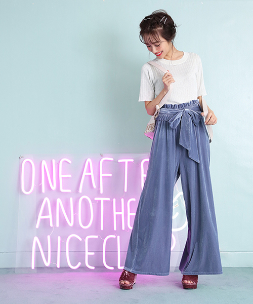 one after another NICE CLAUP（ワンアフターアナザーナイスクラップ）の「コーデュロイ風カットベロアパンツ（その他パンツ・レディース・ピンク/サックスブルー/ブラック/パープル・FREE）」の20枚目の写真