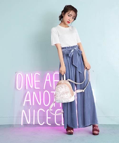 one after another NICE CLAUP（ワンアフターアナザーナイスクラップ）の「コーデュロイ風カットベロアパンツ（その他パンツ・レディース・ピンク/サックスブルー/ブラック/パープル・FREE）」の22枚目の写真