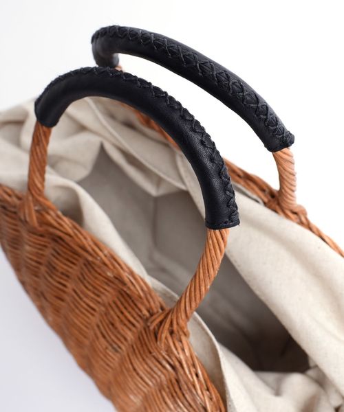SHIPS（シップス）の「BAGMATI:別注バスケット◇（かごバッグ・レディース・キャメル・ONE SIZE）」の4枚目の写真