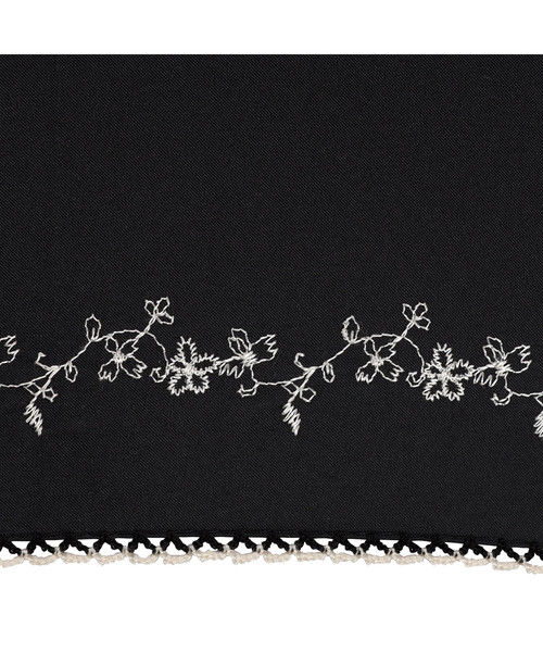 Wpc.(ダブリュピーシー)の「遮光プチフラワー刺繍mini(折りたたみ傘・レディース・ブラック/ネイビー/オフホワイト・FREE)」の11枚目の写真