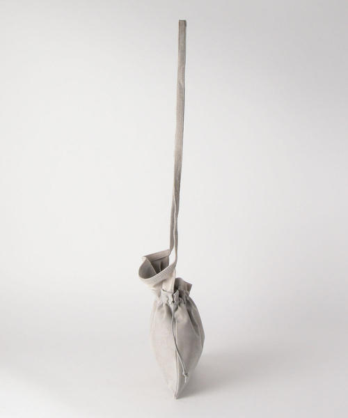 Hender Scheme（エンダースキーマ）の「Hender Scheme(エンダー スキーマ) red cross bag s（ショルダーバッグ・メンズ・ダークグレー/ナチュラル/ライトグレー/モカ・FREE）」の6枚目の写真