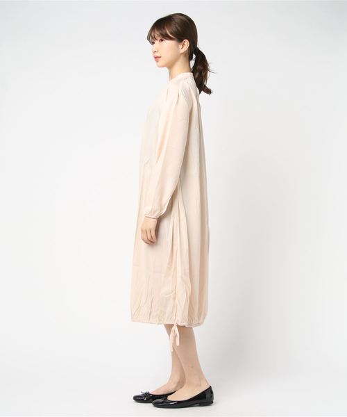 STYLEBLOCK(スタイルブロック)の「シアーツイルバルーンミモレ丈シャツワンピース(シャツワンピース・レディース・ネイビー/イエロー/グリーン/ライトベージュ・M)」の5枚目の写真