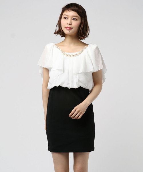 STYLEBLOCK(スタイルブロック)の「大粒パールネックレス付トップスフリルバイカラードッキングワンピースドレス(ドレス・レディース・ベージュ/ネイビー/グレー/オフホワイト/ブルーグリーン/ワイン・FREE)」の2枚目の写真