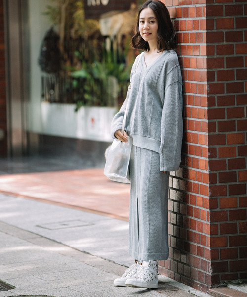 Munich（ミューニック）の「コットンヘリンボーンニット　スリットスカート【セットアップ可】（スカート・レディース・ブラック/ブラウン/グレー/カーキ・S/M/XS）」の22枚目の写真