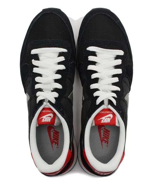 NIKE（ナイキ）の「ナイキ インターナショナリスト レトロランニング NIKE INTERNATIONALIST 631754-001（スニーカー・メンズ・ブラック・27cm/28.5cm/26.5cm/27.5cm/28cm/24.5cm/26cm）」の2枚目の写真