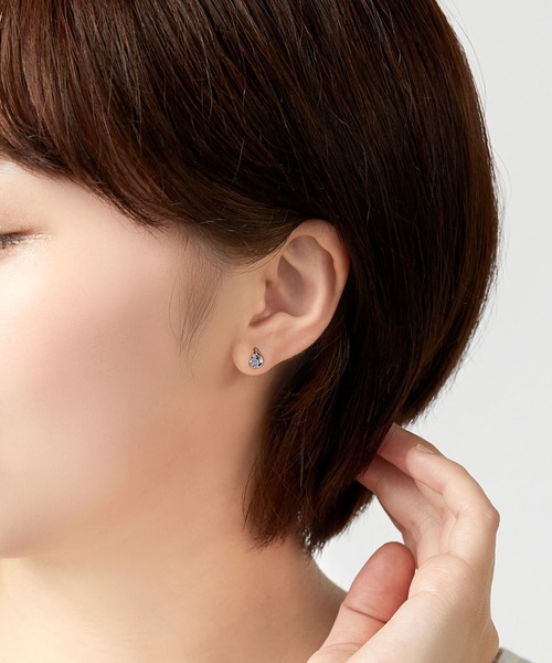 VENDOME AOYAMA(ヴァンドーム青山)の「K10ホワイトゴールド バースストーンピアス(ピアス(両耳用)・レディース・ライトパープル・ONE SIZE)」の4枚目の写真