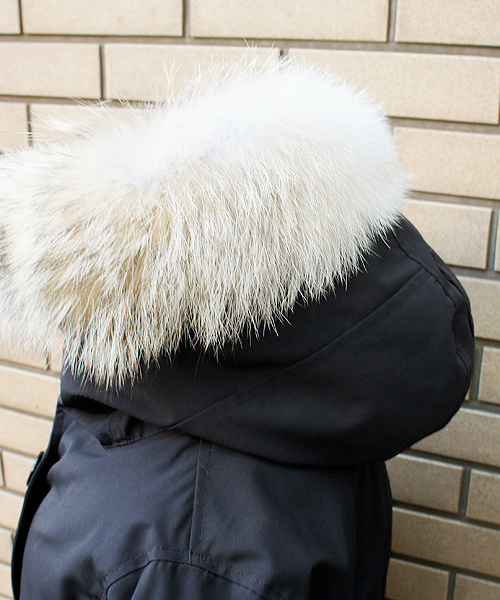 CIAOPANIC（チャオパニック）の「【2014 A/W CANADA GOOSE】BRONTE（ダウンジャケット/コート・レディース・ブラック/ベージュ/カーキ・MEDIUM/SMALL）」の7枚目の写真