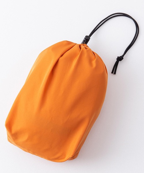 OUTDOOR PRODUCTS(アウトドアプロダクツ)の「【OUT DOOR PRODUCTS】 撥水ライトパーカー ナイロンジャケット 撥水加工 パッカブル仕様 ワンポイント(ナイロンジャケット・メンズ・ブラック/ネイビー/オレンジ/ライトブラウン・SMALL/MEDIUM/LARGE/X-LARGE)」の10枚目の写真
