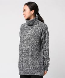 『Bling Leads』ケーブルタートルニット